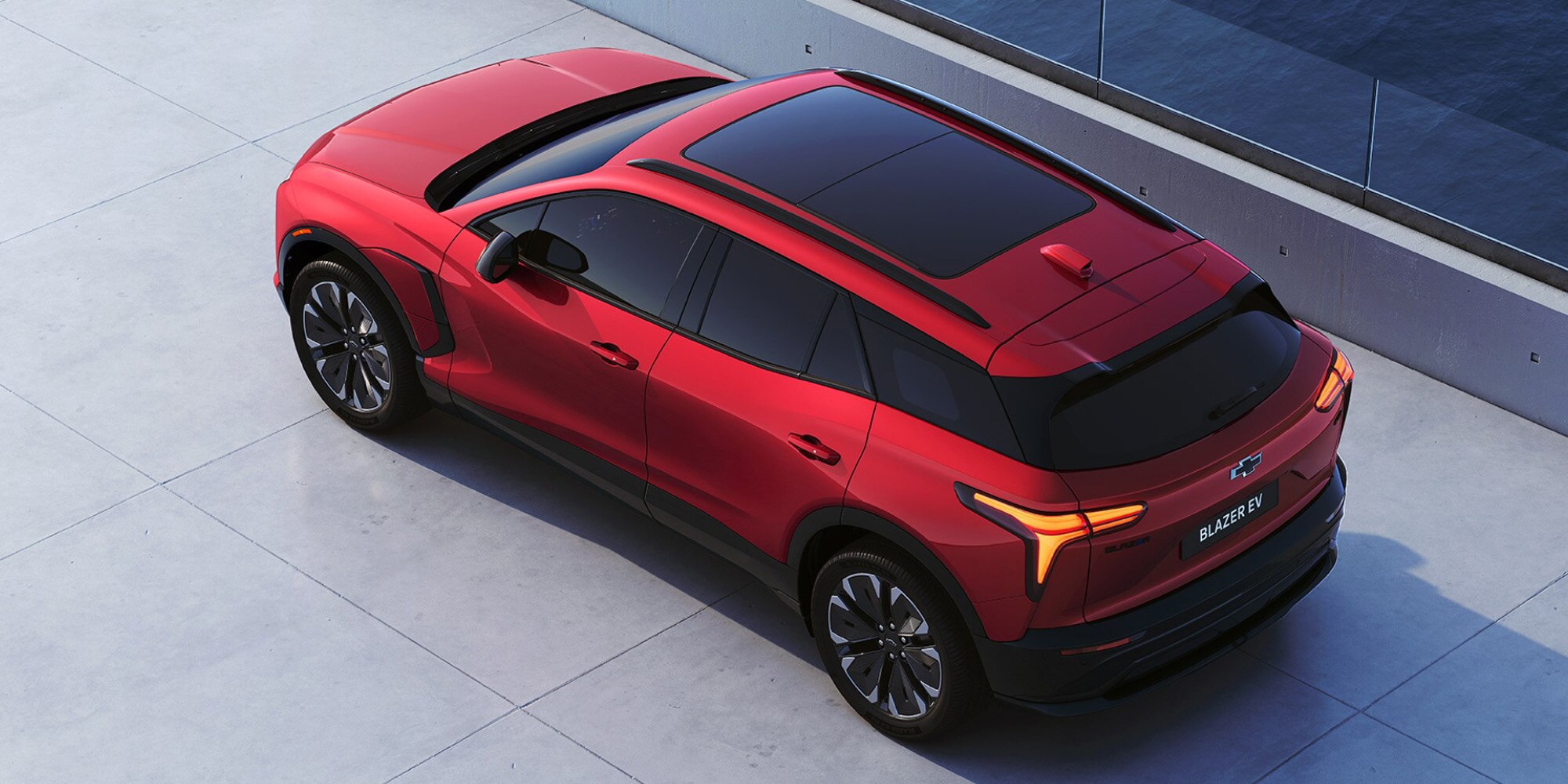A Blazer EV RS conta com teto solar panorâmico estendido